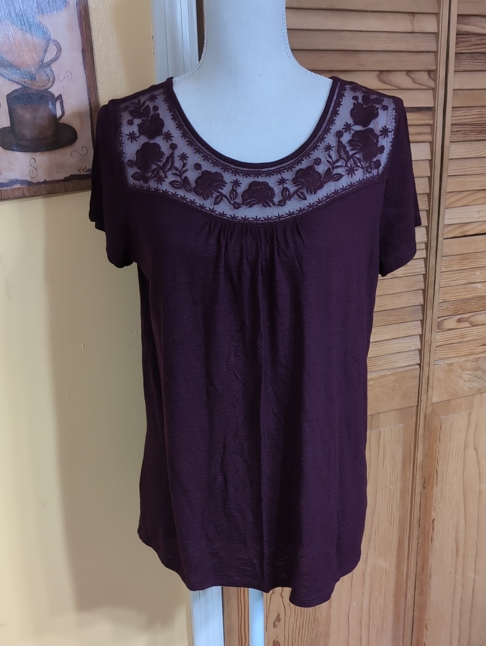 ST JOHN'S BAY Burgundy Floral Lace Neckline Top M